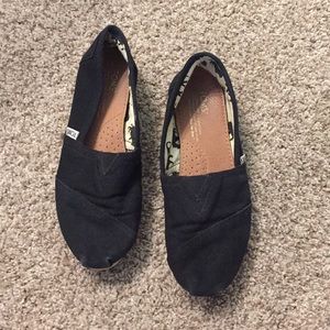 Black Toms